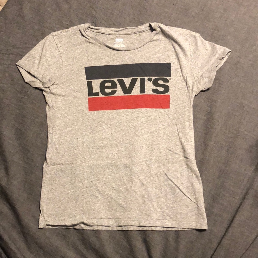 Levi’s tshirt (size xs) grey with logo
